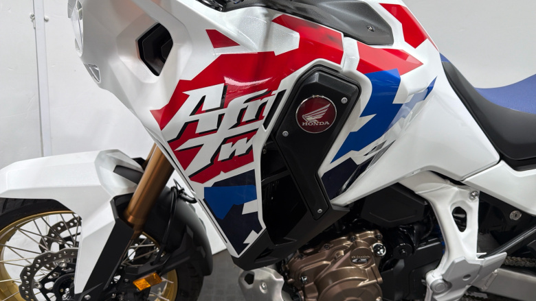 (23MY) Honda Africa Twin CRF1100L DCT